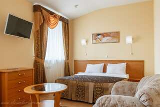 Гостиница Ингрия Колпино Улучшенный с двухспальной кроватью-1